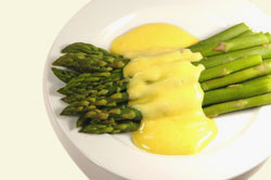 Plated Asparagus with Hollandaise