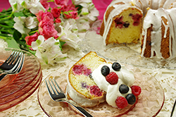 Berry Vanilla Buttermilk Cake